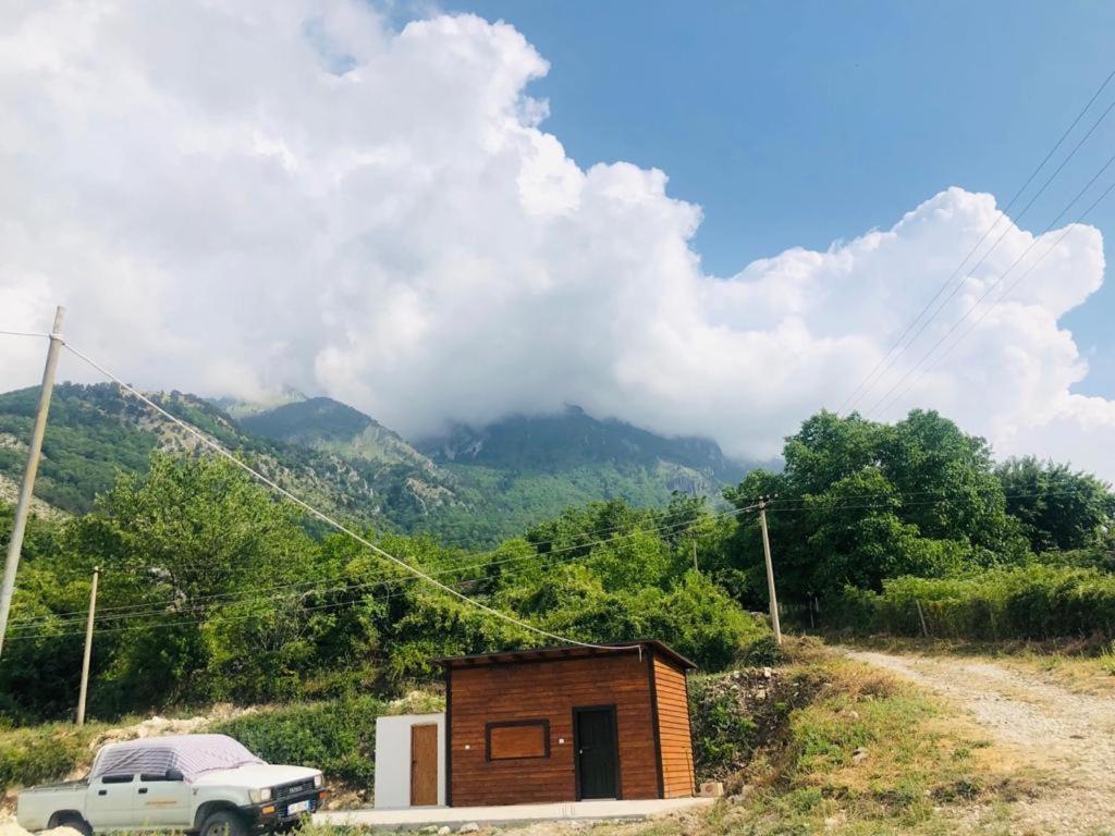 Guest House Qafe Dardha - Tomorr National Park Qafe Dardhe Экстерьер фото