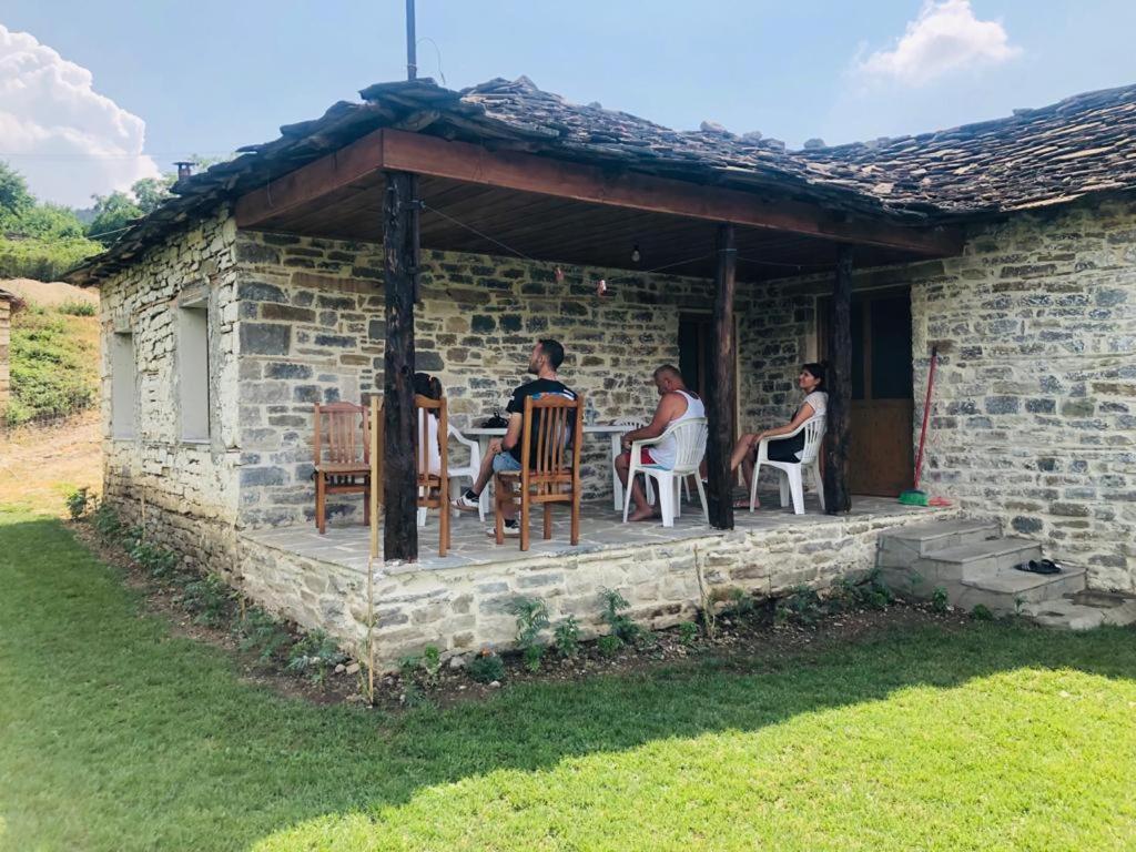 Guest House Qafe Dardha - Tomorr National Park Qafe Dardhe Экстерьер фото